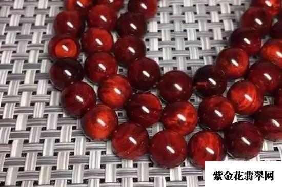 小叶紫檀戴左手还是右手